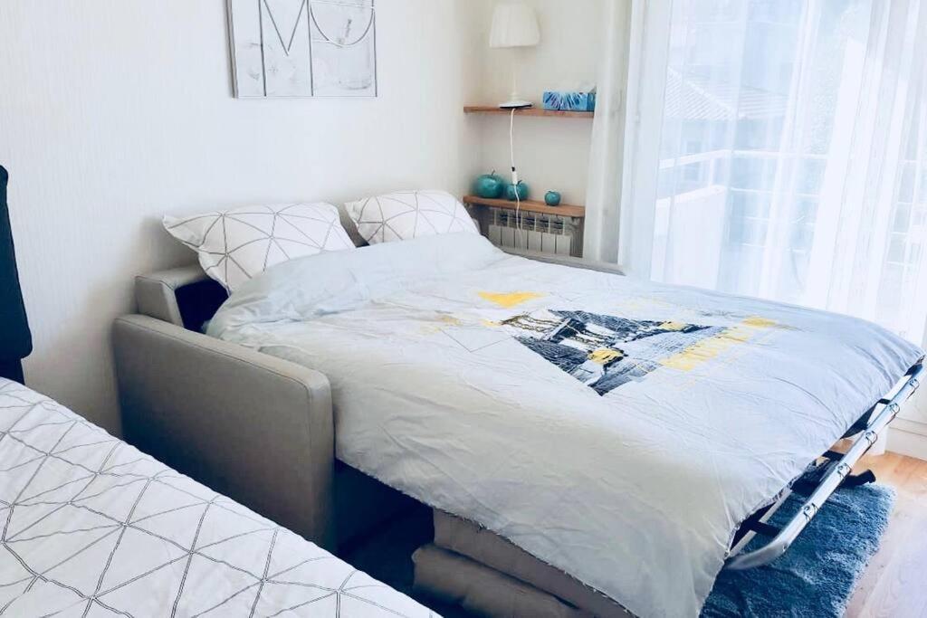 Le Gentil Paris Apartment Жантили Екстериор снимка
